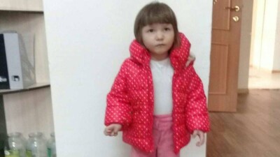 За найденной на окраине Астаны трёхлетней Миланой до сих пор не пришли родственники