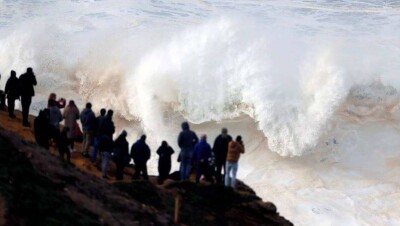 Два урагана бушуют в Европе. Погибли девять человек