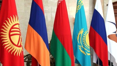 Кыргызстан предложил наделить ЕЭК правом пресекать нарушения договорённостей Евразийского союза