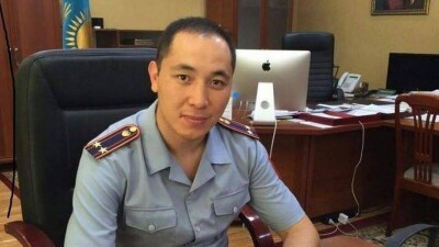 Скандальное видео похищения мальчика полицейским прокомментировали в Шымкенте 