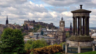 Столица Шотландии устала от туристов и намерена ввести отпугивающий налог