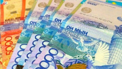 Коммуналдық қызметтер үшін кімдерге 15 мың теңгеден беріледі?