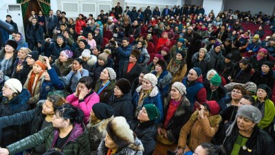 В накалённой обстановке началась встреча многодетных матерей с руководством Кызылординской области