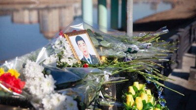 В Атырау посмертно наградили полицейского, погибшего при спасении женщины