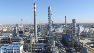 Департамент экологии взял пробы вод, сбрасываемых АНПЗ, после сбоя в работе очистных сооружений на заводе