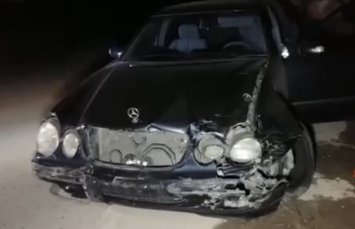 В Алматы нетрезвый водитель разбил два чужих авто и скрылся с места происшествия