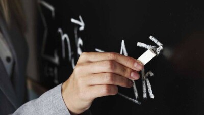 "Алтын белгі" иегерлері неге мұғалім болғысы келмейді? Министр түсіндірмесі