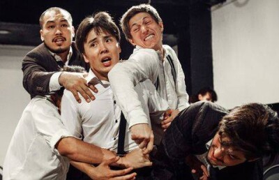 Новое "Откровение" – драма от молодого театра "Жас Сахна" впечатлила зрителей