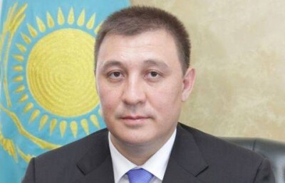 Акима Караганды затроллили в интернете за любовь к бутербродам