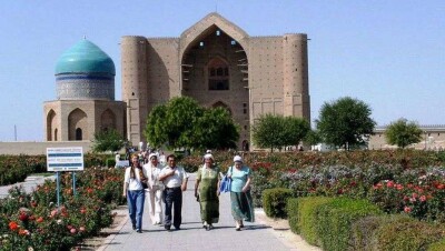 300 тысяч паломников и туристов посетили Туркестан с начала года