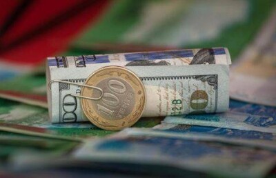 Тенге продолжает расти по отношению к доллару