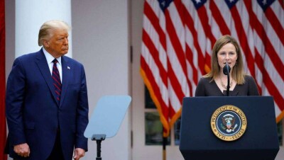 Эми Кони Барретт приступила к работе в должности верховного судьи США 