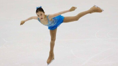 Фигуристка Элизабет Турсынбаева вошла в тройку лучших на турнире в Монреале