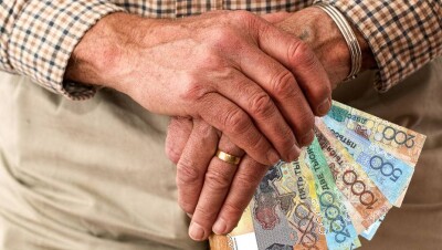 На 20% повысят пенсии казахстанцам в 2017 году