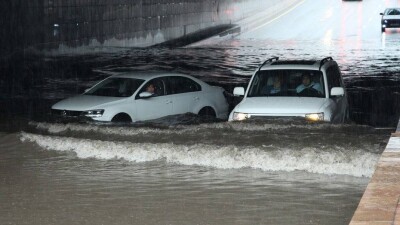 В Алматы из-за дождя подтоплены дома и соцобъекты