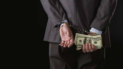 Президент РК поручил установить запрет на применение УДО для коррупционеров