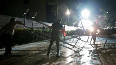 Президент Албании отменил муниципальные выборы под давлением оппозиции