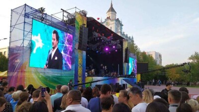 Известный оперный певец поздравил костанайцев с юбилеем города