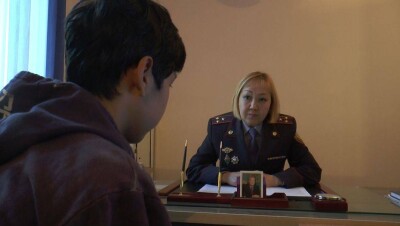 Просившего милостыню под видом сироты юношу отыскала полиция Алматы