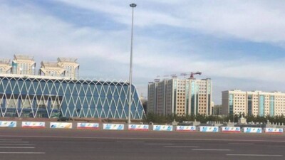 Для предотвращения автомобильных терактов в Астане установили бетонные блоки