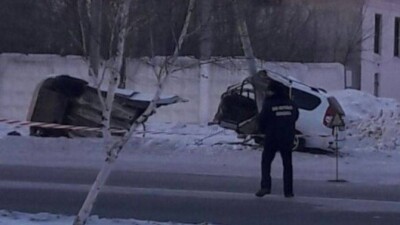 Машину разорвало на части в результате аварии в Кокшетау, два человека погибли