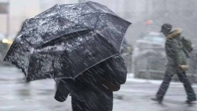 Штормовое предупреждение объявили в шести регионах Казахстана 