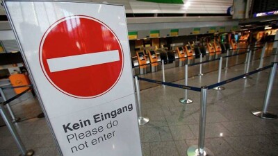 Сотрудники крупнейших аэропортов Германии проведут забастовку