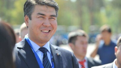 Исекешев посвятил астанчанам прощальный пост в Facebook