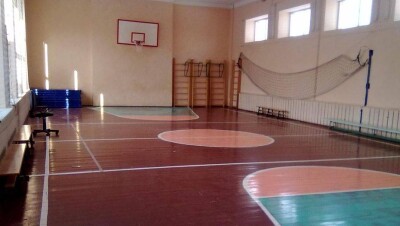 Школьники из ЮКО пожаловались на побои физрука прокурору области
