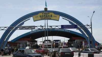 Гражданка Казахстана скончалась на границе с Кыргызстаном