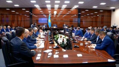 Из-за бурного обсуждения бюджета в ЮКО депутат предложил создать комиссию по этике