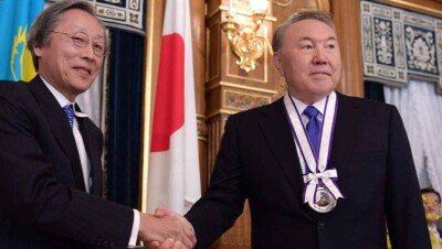 За вклад в ядерное разоружение Назарбаеву вручили премию культуры мира-2016