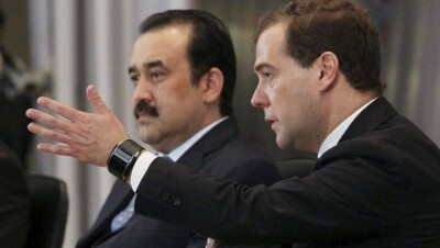 Медведев призвал Масимова восполнить пробелы в отношениях 