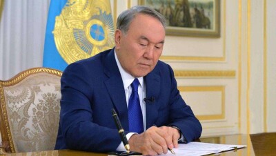 Назарбаев выразил соболезнования Мирзиёеву в связи с гибелью 52 граждан Узбекистана