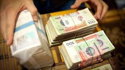 В Узбекистане больше всего зарабатывают банкиры, меньше всего – врачи и учителя