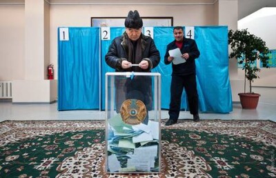 Не лежать дома и идти на выборы призвали казахстанцев
