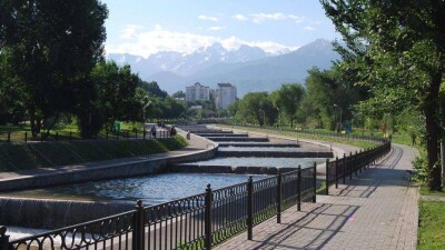 Реку Есентай в Алматы пустят в тюбинг, чтобы очистить её от ила и мусора