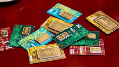 Казахстанцам предложили хранить сбережения в золотых слитках