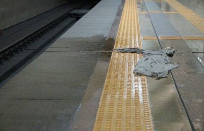 Станцию метро в Алматы подтопило после непрекращавшегося почти сутки дождя