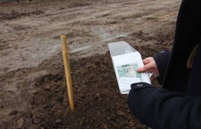 Родственники алматинца, без их ведома похороненного полицейскими, нашли его могилу