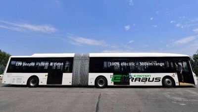 Немецкий электроавтобус на 120 мест будет бесплатно возить пассажиров в Алматы