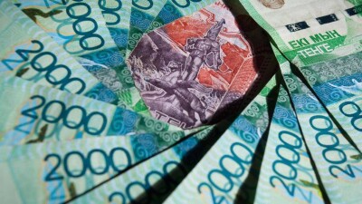 Начальник управления труда в Павлодаре задержан за взятку в 1 млн тенге