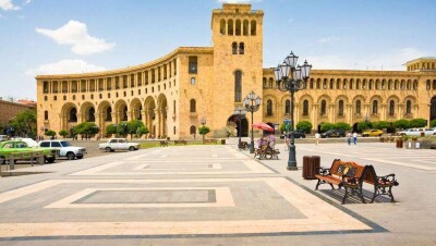 За гражданами Армении во время карантина будут следить полицейские в гражданском