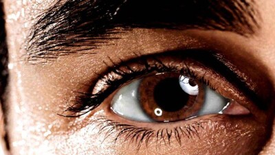 Донора глазной оболочки ждёт павлодарец, который вытащил девушку из огня 