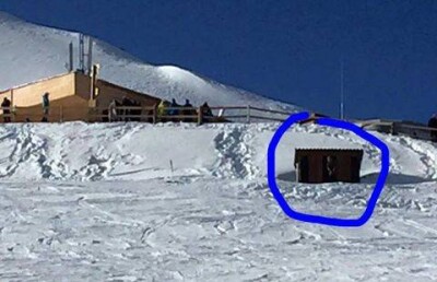 Убогий туалет на Чимбулаке насмешил иностранцев и возмутил мажилисмена