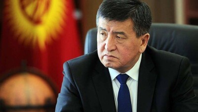 Кыргызские полицейские сами ходят с телохранителями – Жээнбеков 