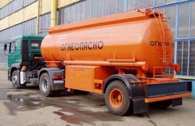 Несущийся на большой скорости бензовоз напугал алматинцев