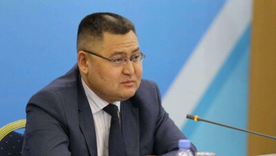 Экс-главу Комитета общественного согласия МОР РК Джанаханова приговорили к штрафу в 141 млн тенге