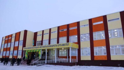 Паводки повредили новую школу в Актобе