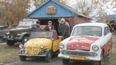 Уникальные автомобили из металлолома собирает пенсионер из СКО 